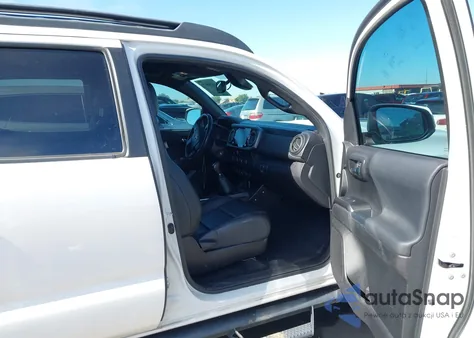 2021 Toyota Tacoma Trd Pro z USA, uszkodzony, nr VIN 3TYCZ5AN0MT023649